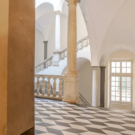 Al Garibaldi Palazzo Dei Rolli Nel Cuore Della Citta Διαμέρισμα *