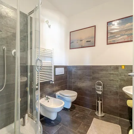 Al Garibaldi Palazzo Dei Rolli Nel Cuore Della Citta Διαμέρισμα